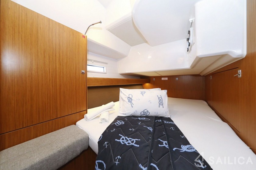 Bavaria 46 Cruiser - Yacht Charter Sailica