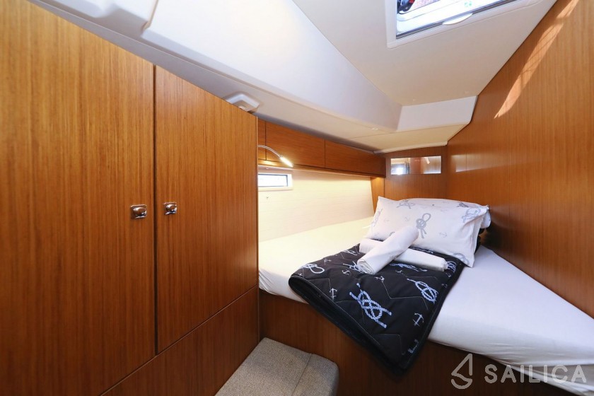 Bavaria 46 Cruiser - Yacht Charter Sailica