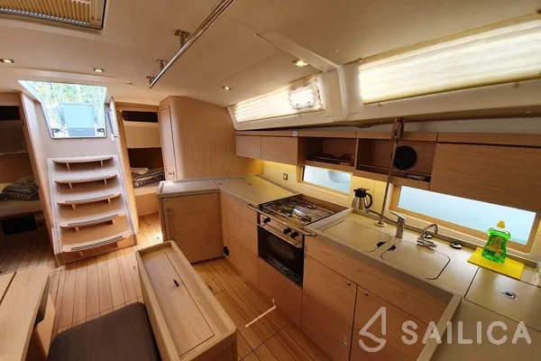 Oceanis 46.1 - Yacht Charter Sailica