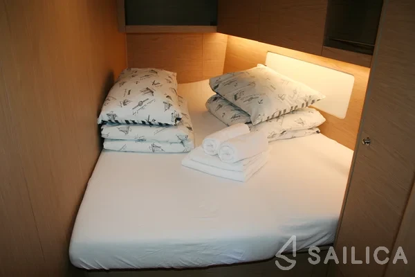 Oceanis 46.1 - Yacht Charter Sailica