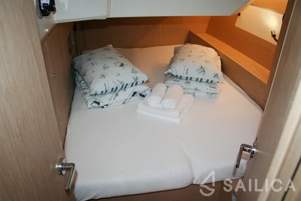 Oceanis 46.1 - Yacht Charter Sailica