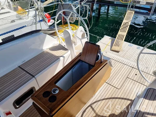 Bavaria 46 Cruiser - Yacht Charter Sailica