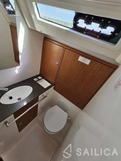 Bavaria 46 Cruiser - Yacht Charter Sailica