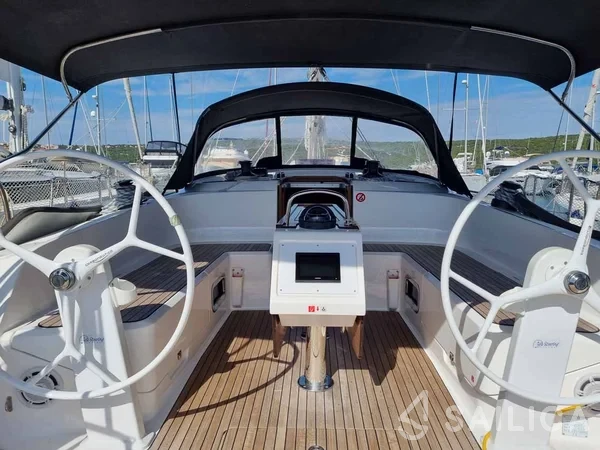 Bavaria 46 Cruiser - Yacht Charter Sailica