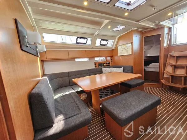 Bavaria 46 Cruiser - Yacht Charter Sailica