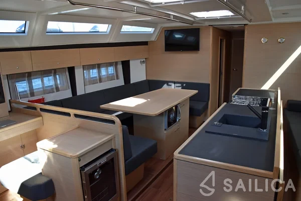 D&D Kufner 50 - Yacht Charter Sailica