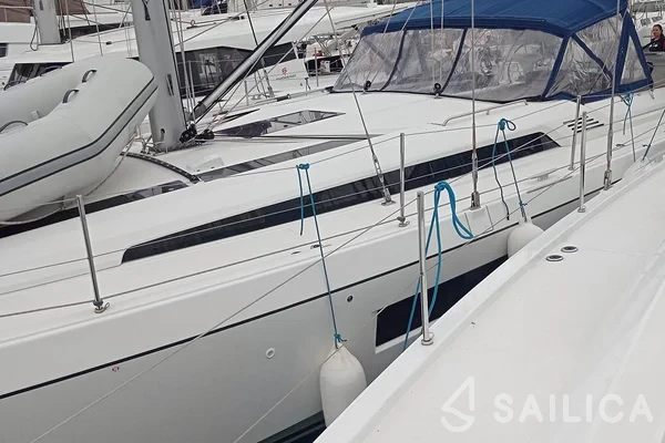 Oceanis 51.1 - Yacht Charter Sailica