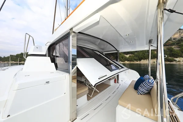 Bali Catspace - Yacht Charter Sailica