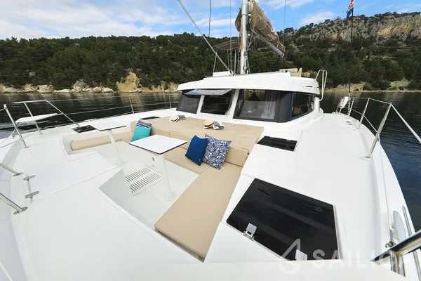 Bali Catspace - Yacht Charter Sailica