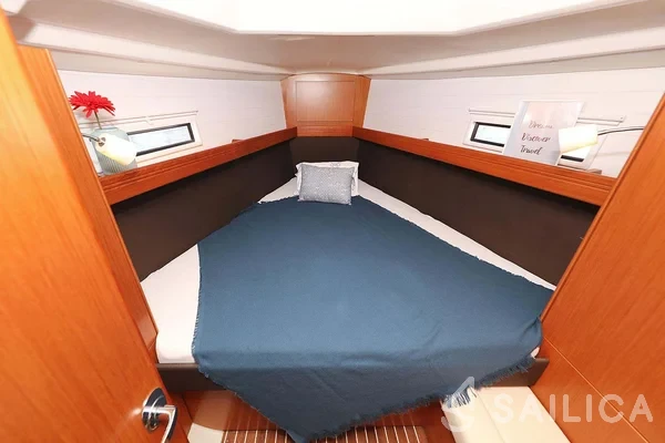 Bavaria 37 Cruiser - Yacht Charter Sailica