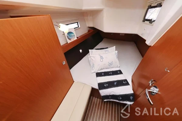 Bavaria 37 Cruiser - Yacht Charter Sailica