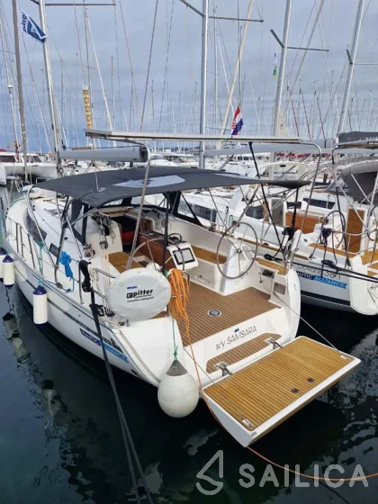 Bavaria 37 Cruiser - Yacht Charter Sailica