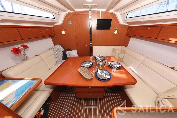 Bavaria 37 Cruiser - Yacht Charter Sailica