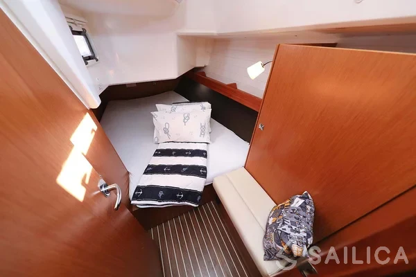 Bavaria 37 Cruiser - Yacht Charter Sailica