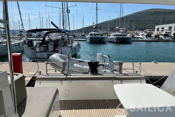 Lagoon 40 - Yacht Charter Sailica