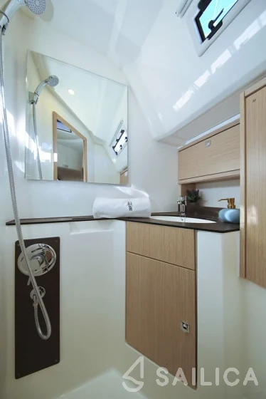 Bavaria 46 Cruiser - Yacht Charter Sailica