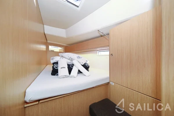 Bavaria 46 Cruiser - Yacht Charter Sailica