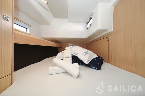 Bavaria 46 Cruiser - Yacht Charter Sailica
