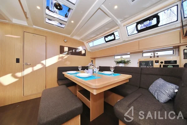 Bavaria 46 Cruiser - Yacht Charter Sailica