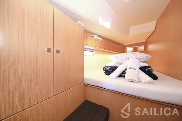 Bavaria 46 Cruiser - Yacht Charter Sailica
