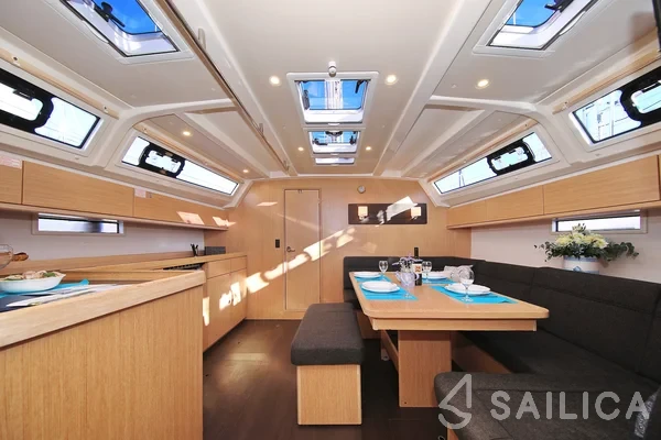 Bavaria 46 Cruiser - Yacht Charter Sailica