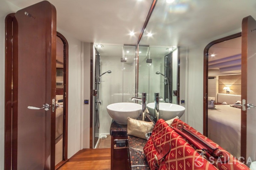 Princess 62 - Yacht Charter Sailica