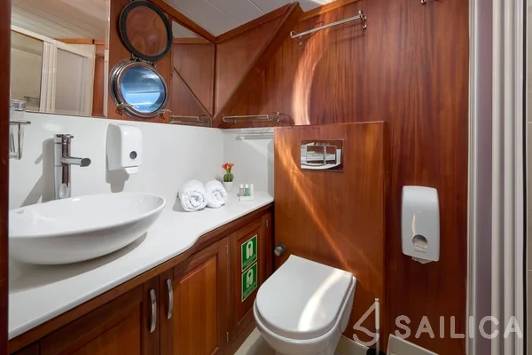 Gulet - Yacht Charter Sailica