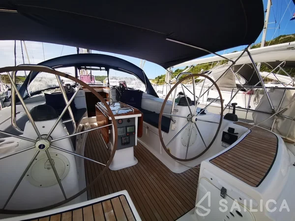 Bavaria 44 - Yacht Charter Sailica