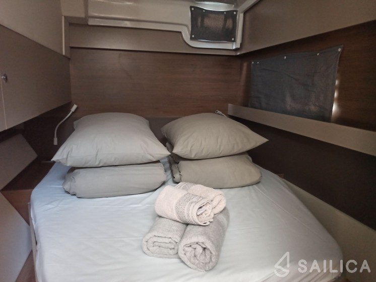 Bali Catspace - Yacht Charter Sailica