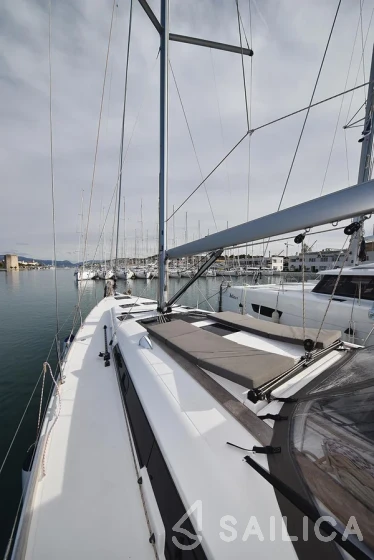 Dufour 460 GL - Yacht Charter Sailica
