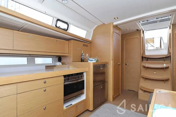 Dufour 460 GL - Yacht Charter Sailica