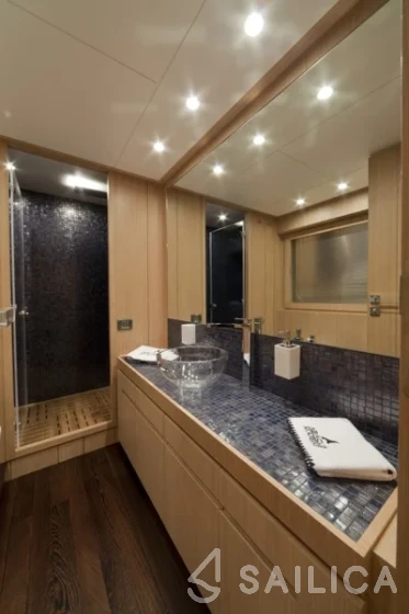 Abacus 78 Fly - Yacht Charter Sailica