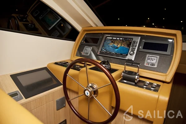 Abacus 78 Fly - Yacht Charter Sailica