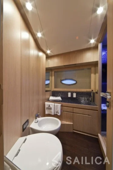 Abacus 78 Fly - Yacht Charter Sailica