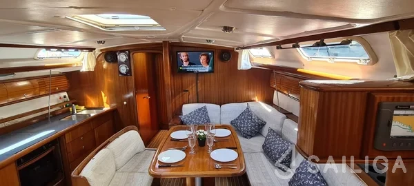 Bavaria 44 - Yacht Charter Sailica