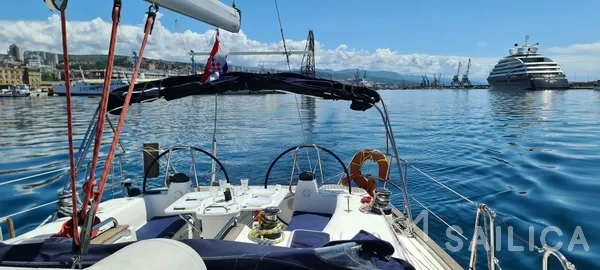 Bavaria 44 - Yacht Charter Sailica