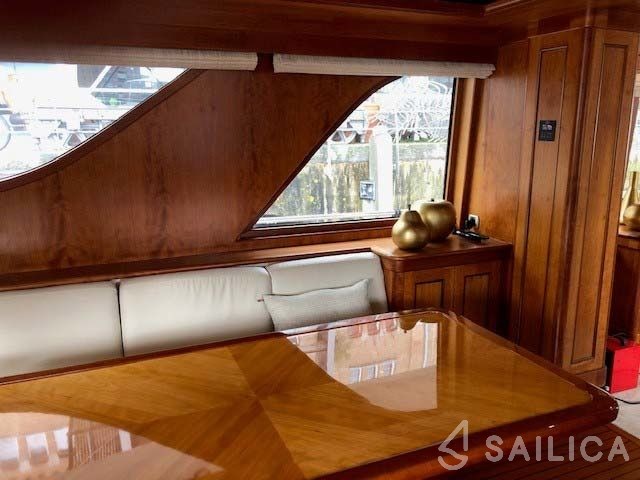 Seabreeze II - Yacht Charter Sailica