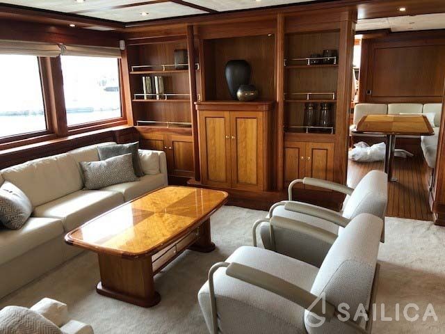 Seabreeze II - Yacht Charter Sailica