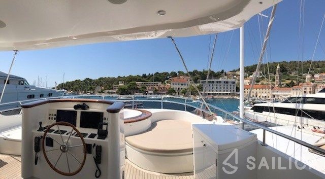 Seabreeze II - Yacht Charter Sailica