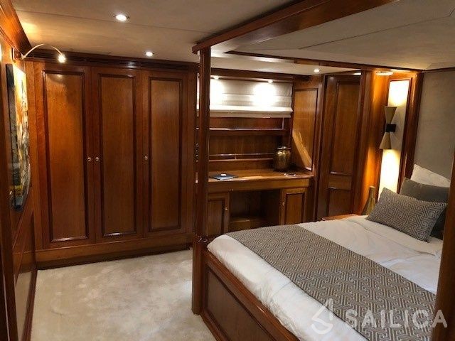 Seabreeze II - Yacht Charter Sailica