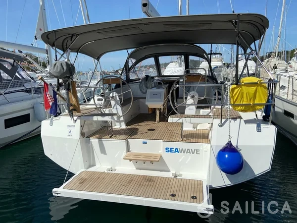 Bavaria C42 - Yacht Charter Sailica