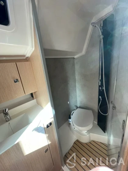 Bavaria C42 - Yacht Charter Sailica