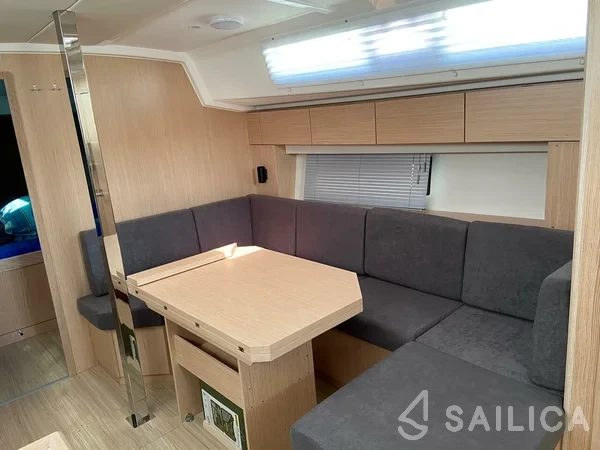 Bavaria C42 - Yacht Charter Sailica