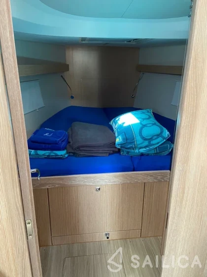 Bavaria C42 - Yacht Charter Sailica