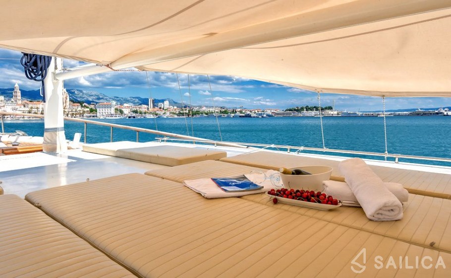 Custom Built - Yacht Charter Sailica