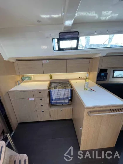 Bavaria C38 - Yacht Charter Sailica