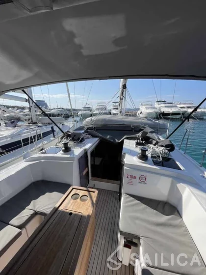 Bavaria C38 - Yacht Charter Sailica