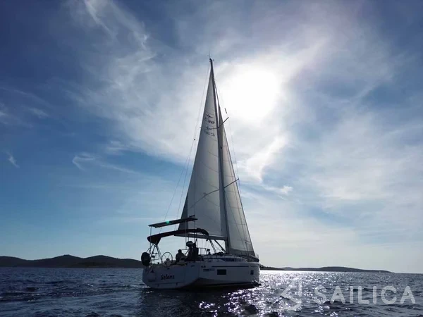 Bavaria C38 - Yacht Charter Sailica