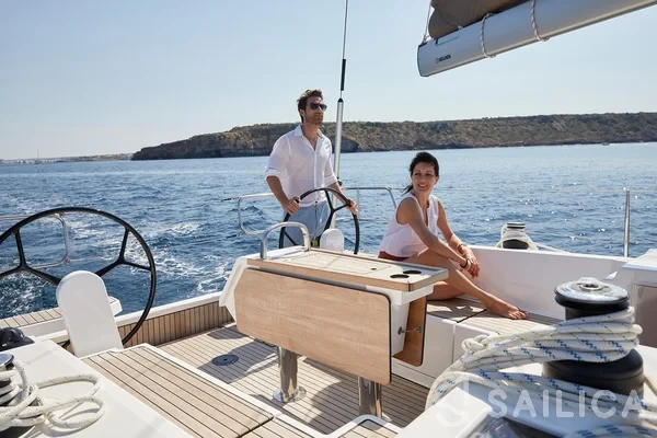 Bavaria C38 - Yacht Charter Sailica