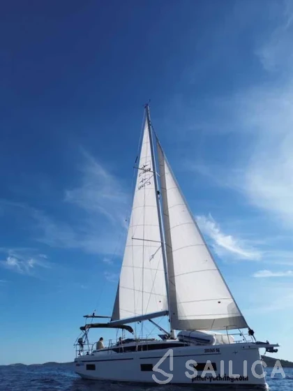 Bavaria C38 - Yacht Charter Sailica